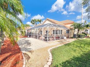 2632 Oak Park Cir, Davie FL 33328