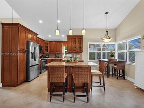 2632 Oak Park Cir, Davie FL 33328