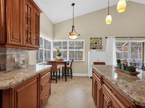 2632 Oak Park Cir, Davie FL 33328