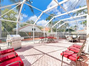 2632 Oak Park Cir, Davie FL 33328