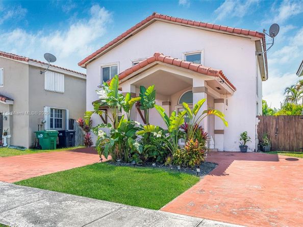 15502 SW 137th Pl, Miami FL 33177