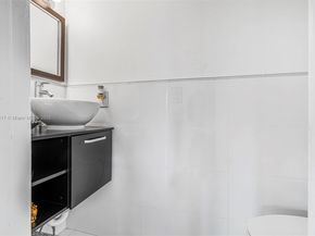 15502 SW 137th Pl, Miami FL 33177