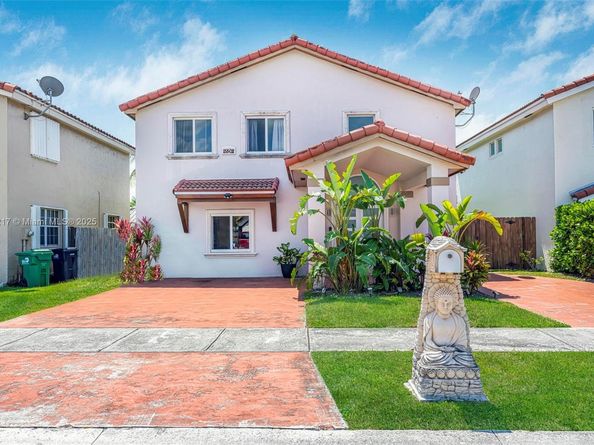 15502 SW 137th Pl, Miami FL 33177