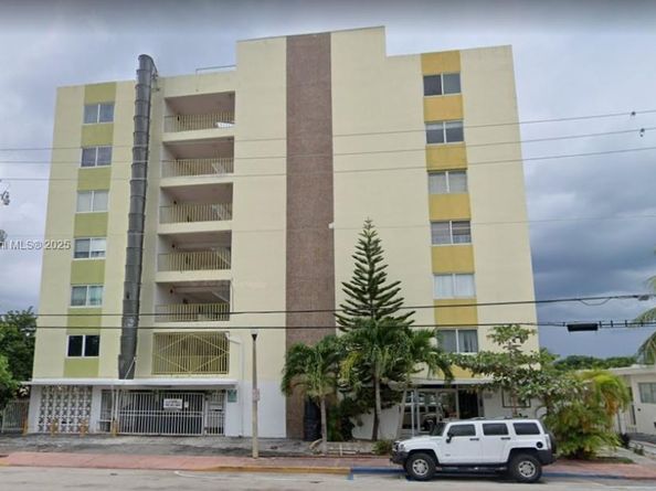 8001 Crespi Blvd 2C, Miami Beach FL 33141