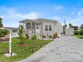 8611 SW 20th St, Davie FL 33324