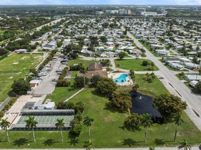 8611 SW 20th St, Davie FL 33324