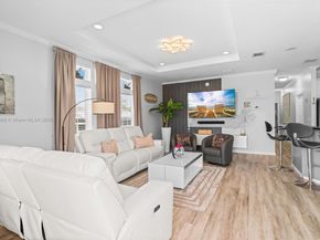 8611 SW 20th St, Davie FL 33324