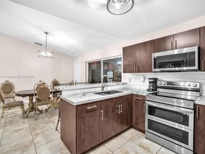 16834 NW 70th Ave, Hialeah FL 33015
