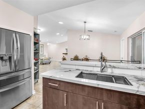 16834 NW 70th Ave, Hialeah FL 33015