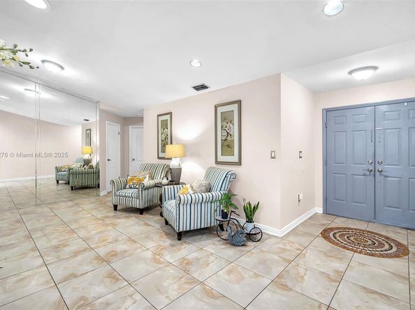 16834 NW 70th Ave, Hialeah FL 33015