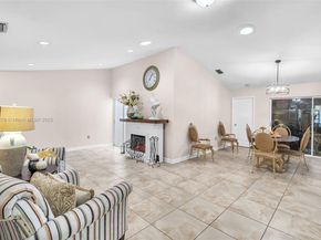 16834 NW 70th Ave, Hialeah FL 33015