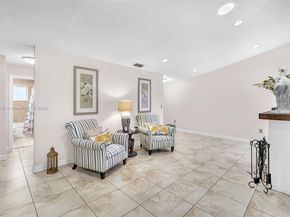 16834 NW 70th Ave, Hialeah FL 33015
