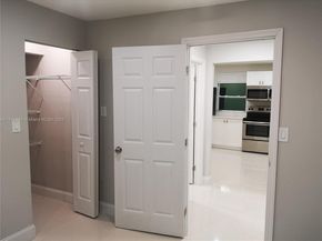 272 NW 58th St, Miami FL 33127