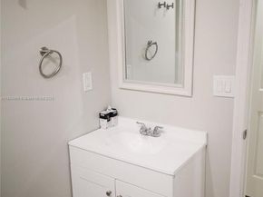 272 NW 58th St, Miami FL 33127