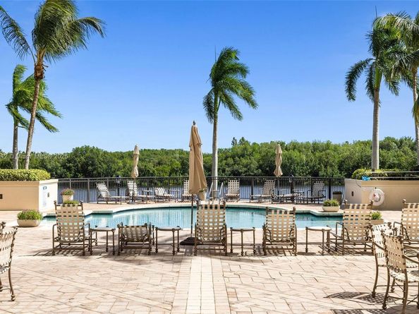 13627 Deering Bay Dr 1002, Coral Gables FL 33158