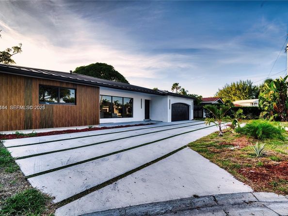 5561 NE 28th Ave, Fort Lauderdale FL 33308