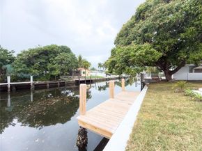 5561 NE 28th Ave, Fort Lauderdale FL 33308