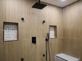 5561 NE 28th Ave, Fort Lauderdale FL 33308