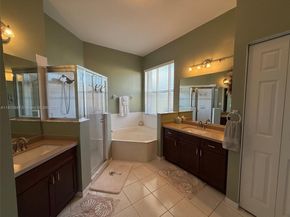 2801 Augusta Dr, Homestead FL 33035