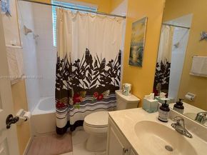 2801 Augusta Dr, Homestead FL 33035