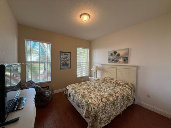 2801 Augusta Dr, Homestead FL 33035