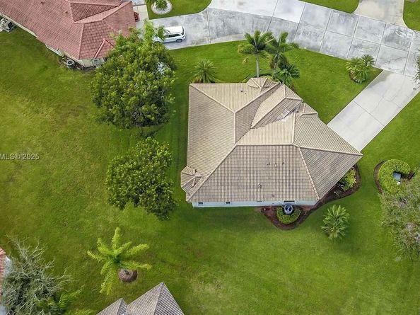 2801 Augusta Dr, Homestead FL 33035