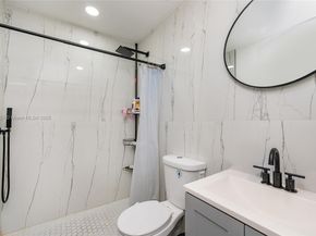 1946 NW 49th St, Miami FL 33142