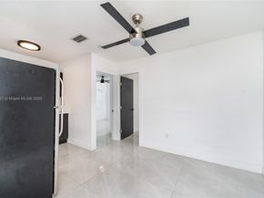 1946 NW 49th St, Miami FL 33142
