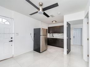 1946 NW 49th St, Miami FL 33142