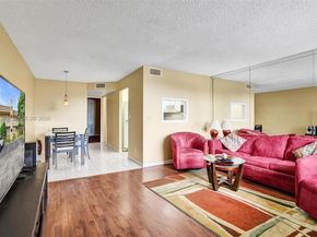 9081 Sunrise Lakes Blvd 107, Sunrise FL 33322