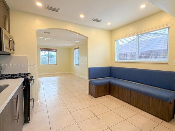 3057 NW 101st St, Miami FL 33147