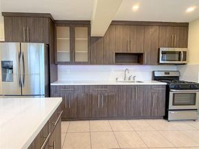 3057 NW 101st St, Miami FL 33147