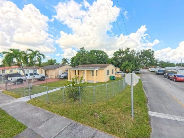 3057 NW 101st St, Miami FL 33147