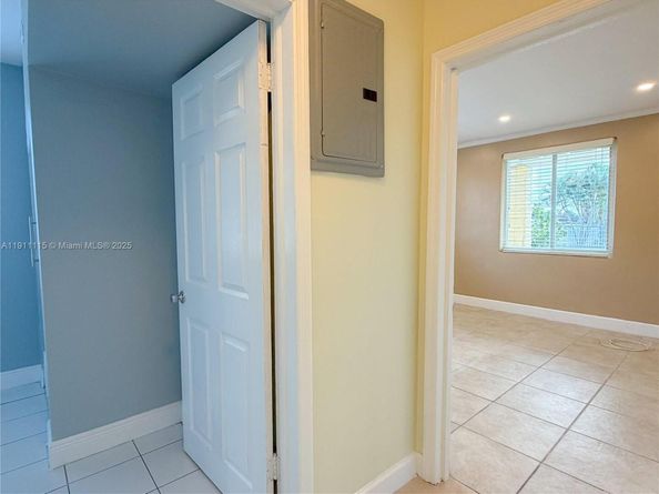 3057 NW 101st St, Miami FL 33147