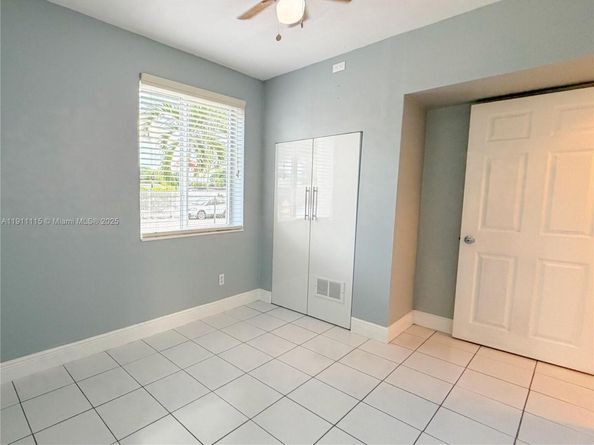 3057 NW 101st St, Miami FL 33147