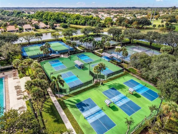 2865 Gettysburg Ln, West Palm Beach FL 33409