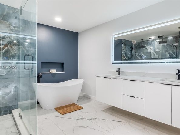 2865 Gettysburg Ln, West Palm Beach FL 33409