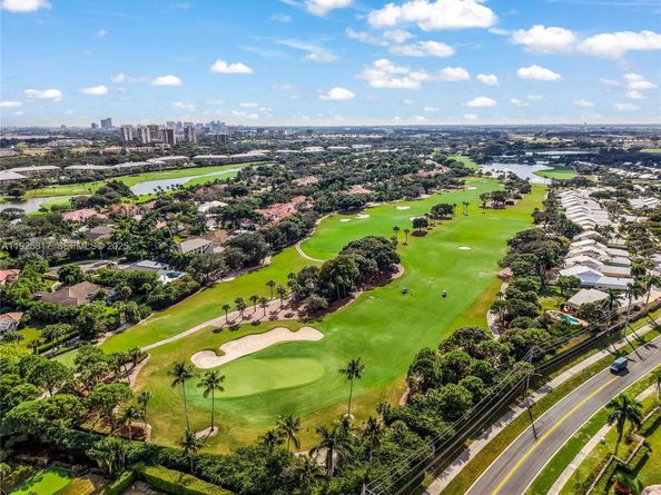 2865 Gettysburg Ln, West Palm Beach FL 33409