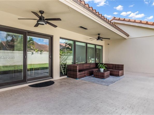 2865 Gettysburg Ln, West Palm Beach FL 33409