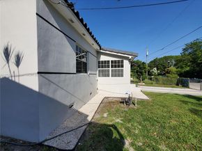 70 NW 33rd St, Miami FL 33127