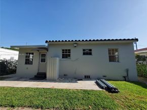 70 NW 33rd St, Miami FL 33127