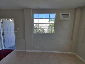 70 NW 33rd St, Miami FL 33127