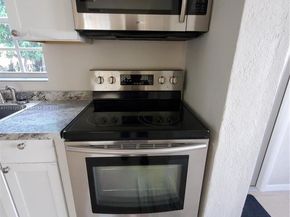 70 NW 33rd St, Miami FL 33127