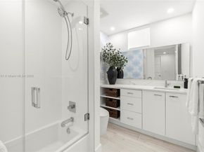 2679 NE 8th Ave, Wilton Manors FL 33334