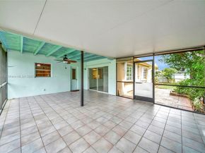 1741 NW 86th Ave, Pembroke Pines FL 33024