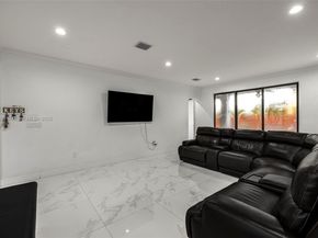 15987 SW 141st St, Miami FL 33196