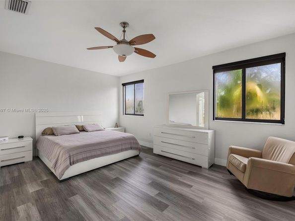 15987 SW 141st St, Miami FL 33196