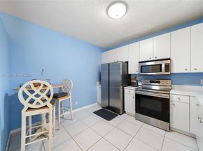 13214 NW 7th Dr, Plantation FL 33325