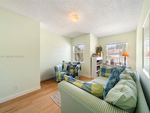 13214 NW 7th Dr, Plantation FL 33325