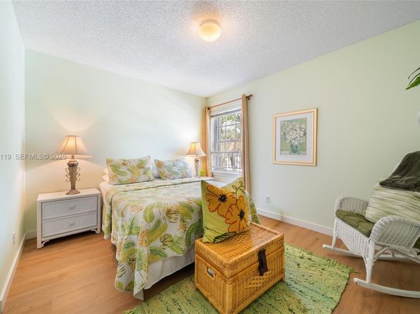 13214 NW 7th Dr, Plantation FL 33325